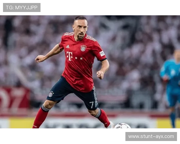 足球球星二弟身份揭秘 他究竟是谁视频全解析